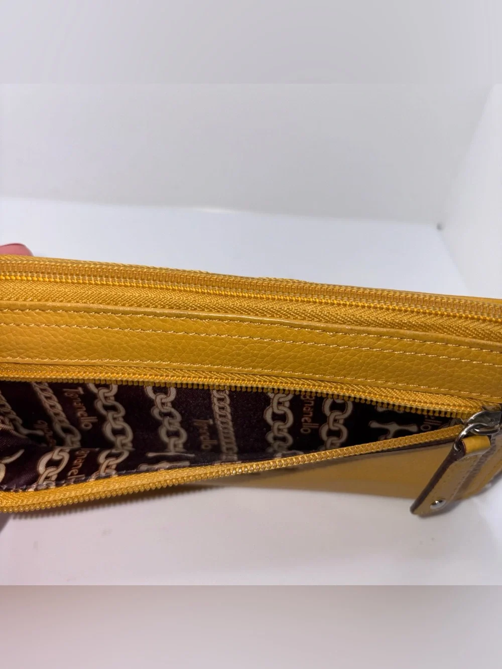 TIGNANELLO Leather Wallet Mustard Yellow Zip Around Multi Slot Clutch Pockets
